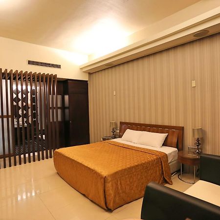 Hua Jia Motel Тайнань Экстерьер фото